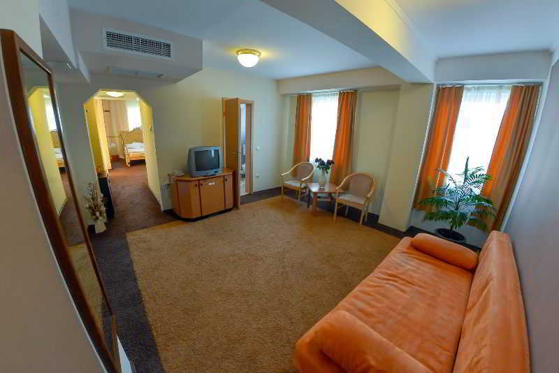 Hotel Apollo Central Sibiu Exterior photo