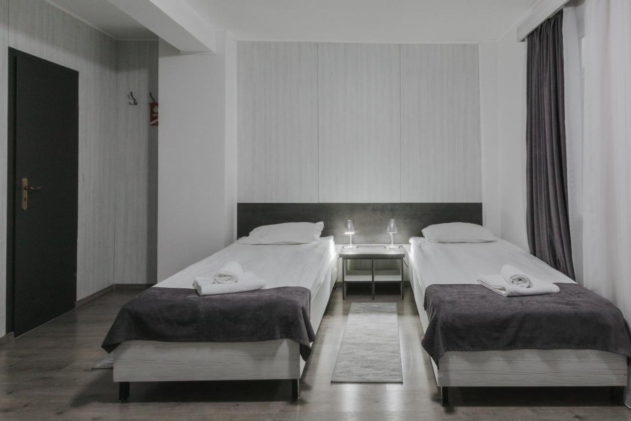 Hotel Apollo Central Sibiu Exterior photo